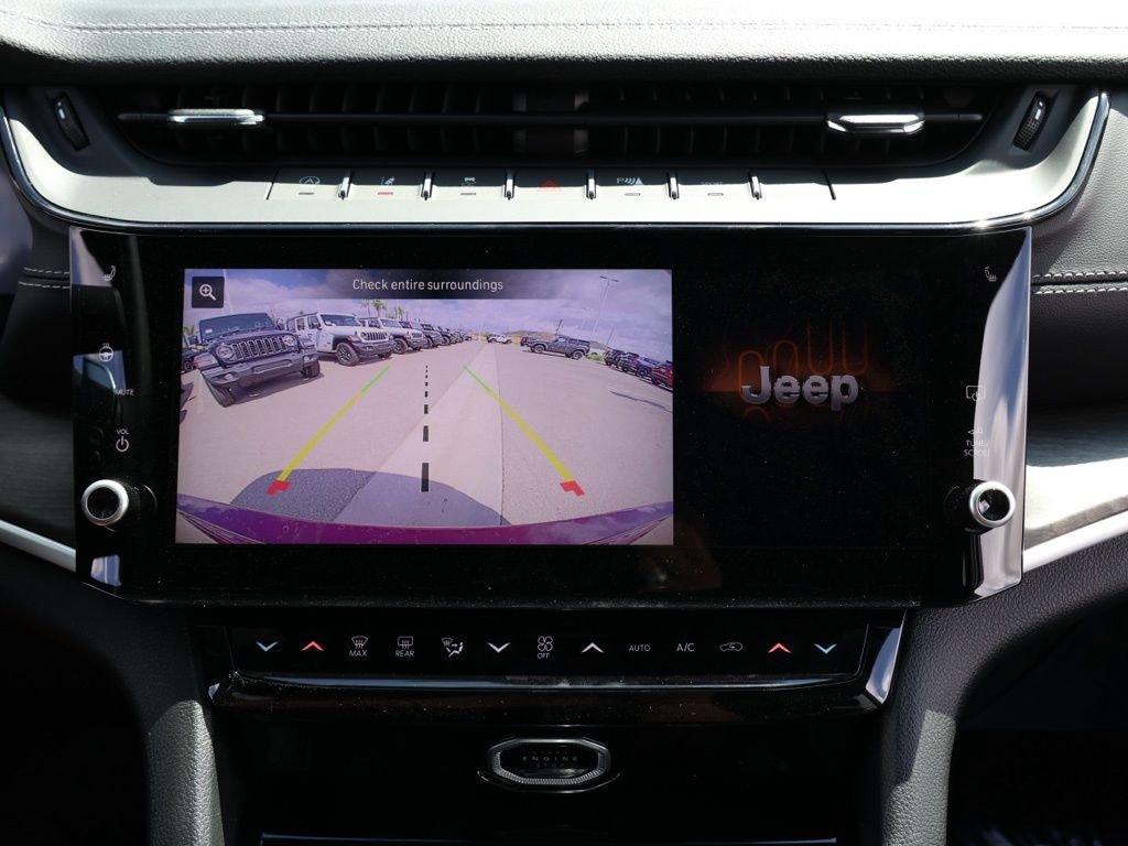 New 2026 Velvet Red Pearl-Coat Exterior Paint Jeep Laredo Altitude image 29