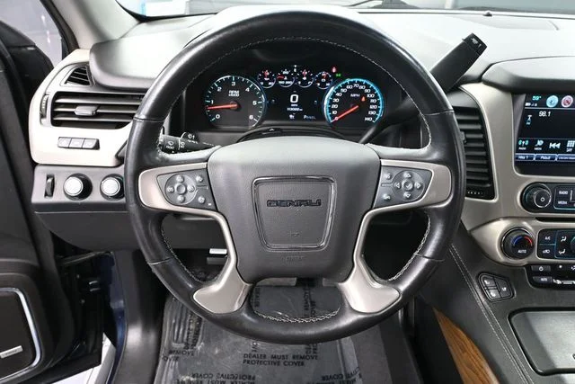 2020 GMC Yukon Denali - Photo 32