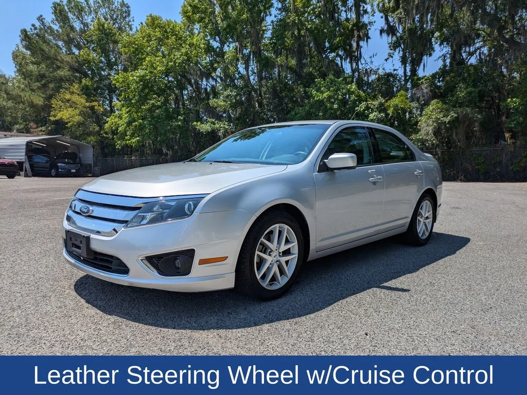 Used 2010 Brilliant Silver Metallic Ford SEL image 8