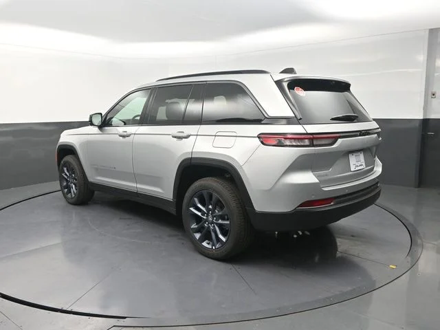 New 2026 Silver Zynith Jeep  image 7