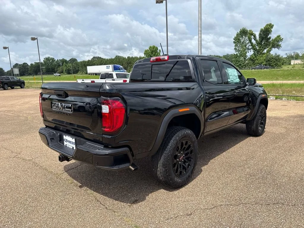 New 2026 Onyx Black GMC Elevation image 15