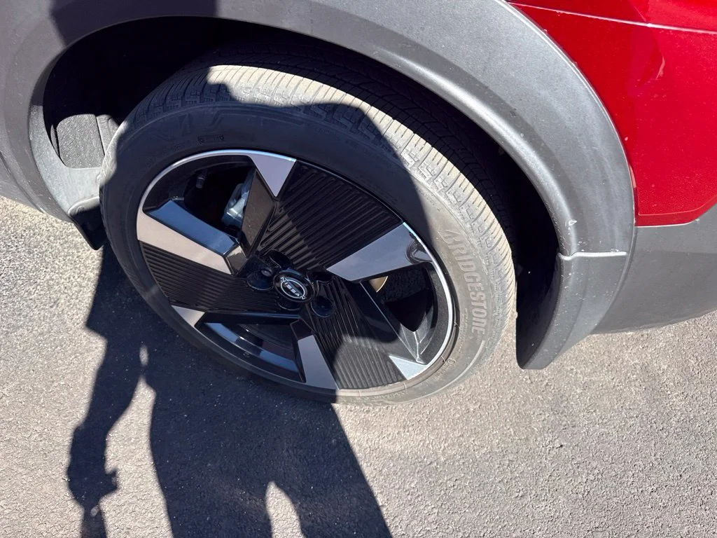 Certified Used 2025 Red Nissan SR image 10