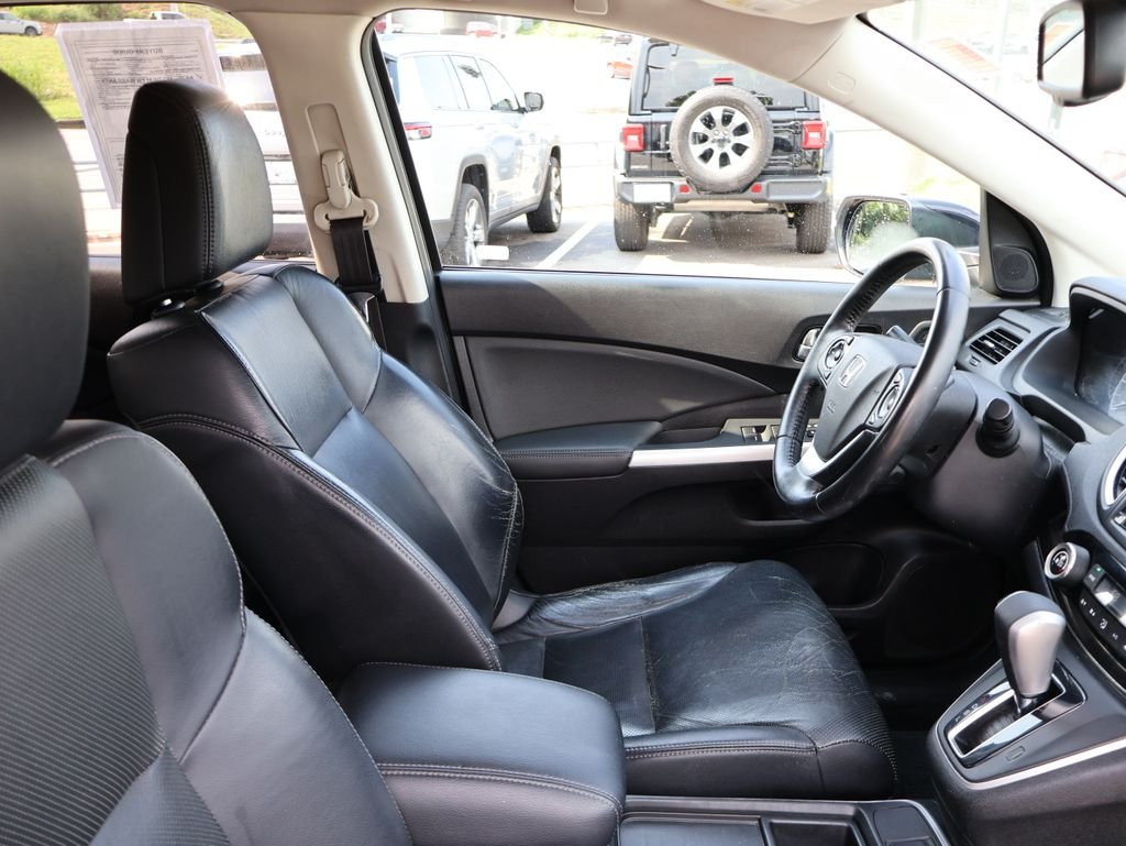 Used 2016  Honda Touring image 8