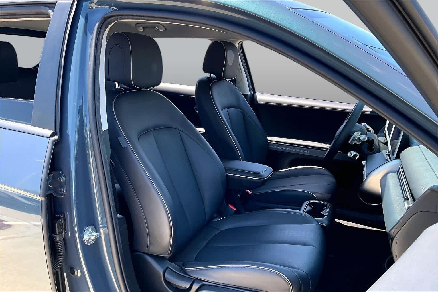 Used 2023 Digital Teal Hyundai SEL image 8