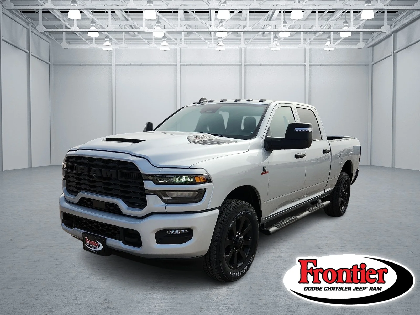 New 2026 Silver-Zynith  Paint Ram BLACK EXPRESS CREW CAB 4X2 6