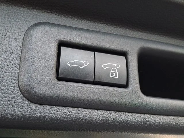 Used 2024 White Toyota SR5 image 30