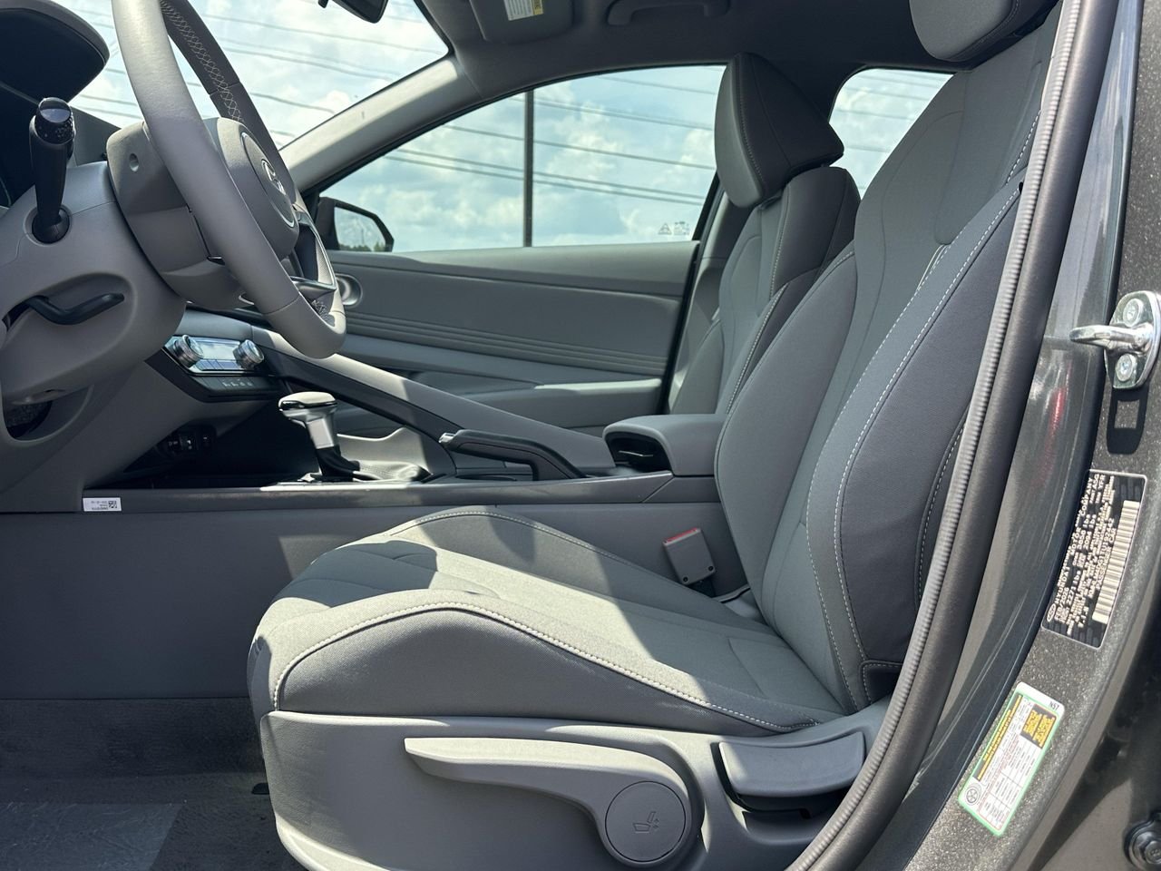 New 2026 Amazon Gray Hyundai SEL Sport image 9