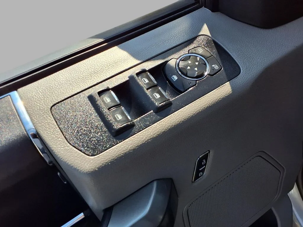Used 2020 Silver Ford XLT image 21