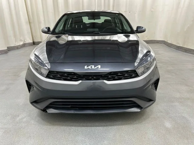 Used 2022 Gray Kia LXS image 19