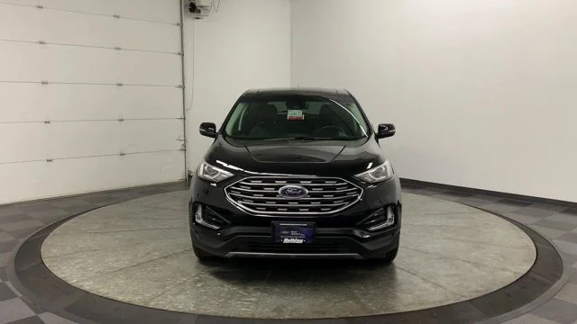 Used 2020 Black Ford SEL image 3
