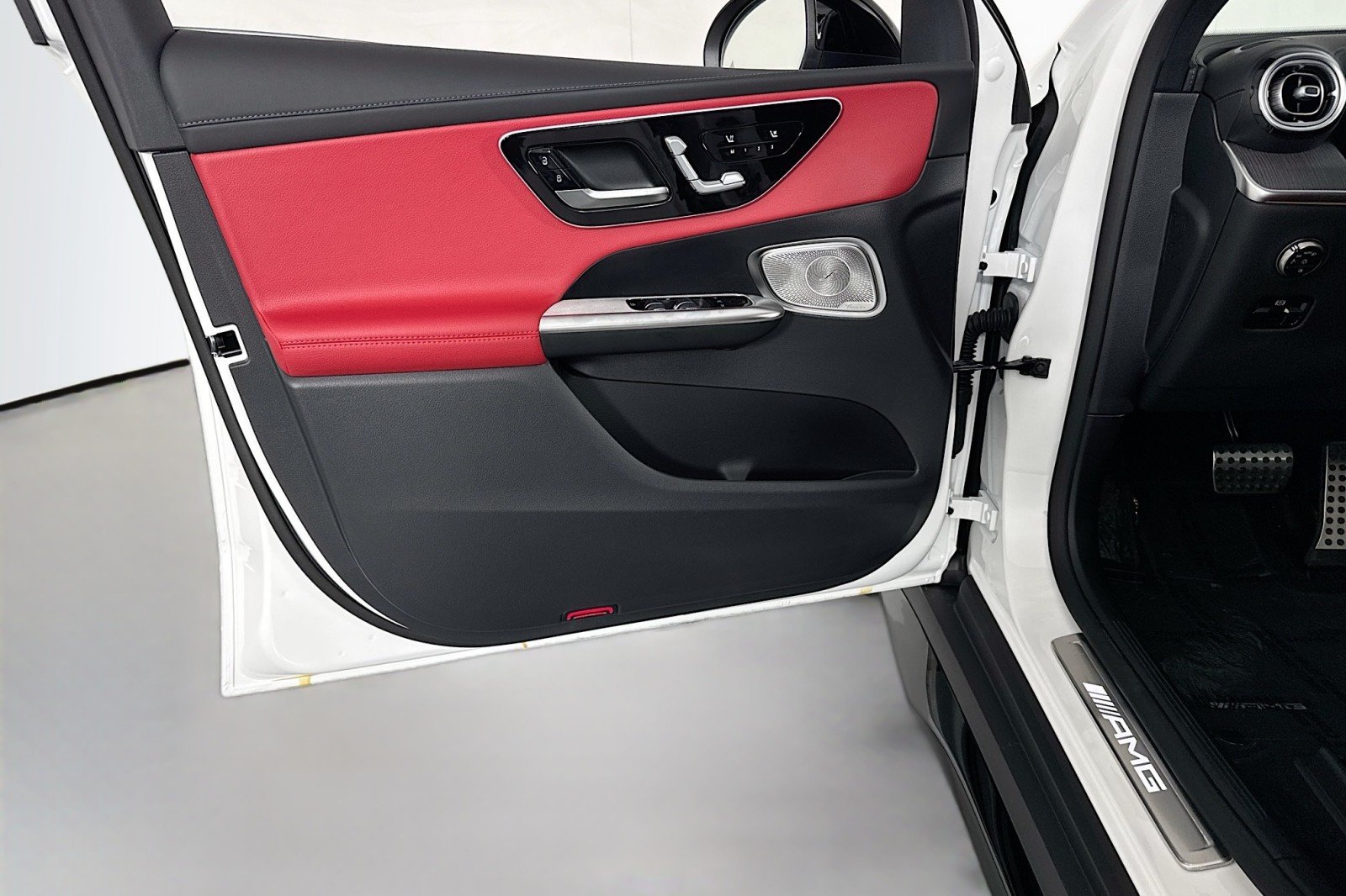 New 2026 Polar White Mercedes-Benz AMG® GLC 43 4MATIC Coupe image 20