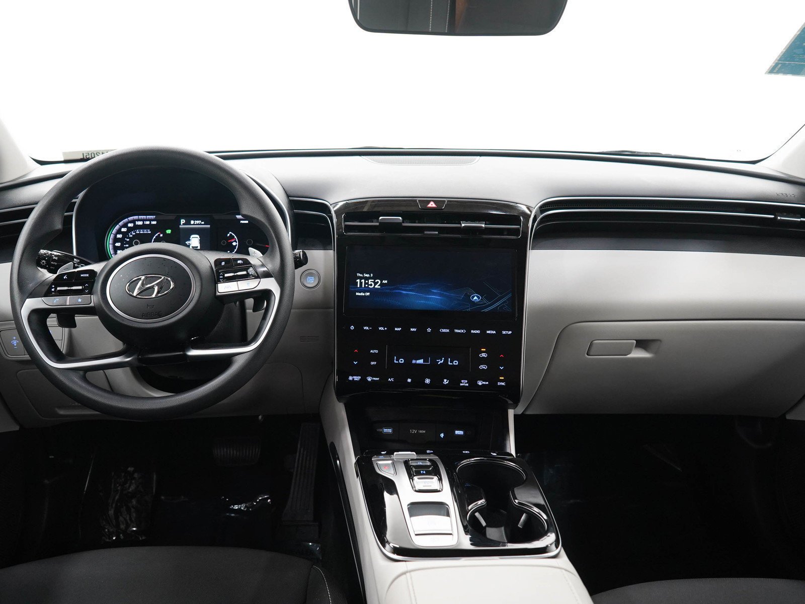Used 2024 Shimmering Silver Hyundai Blue AWD image 16