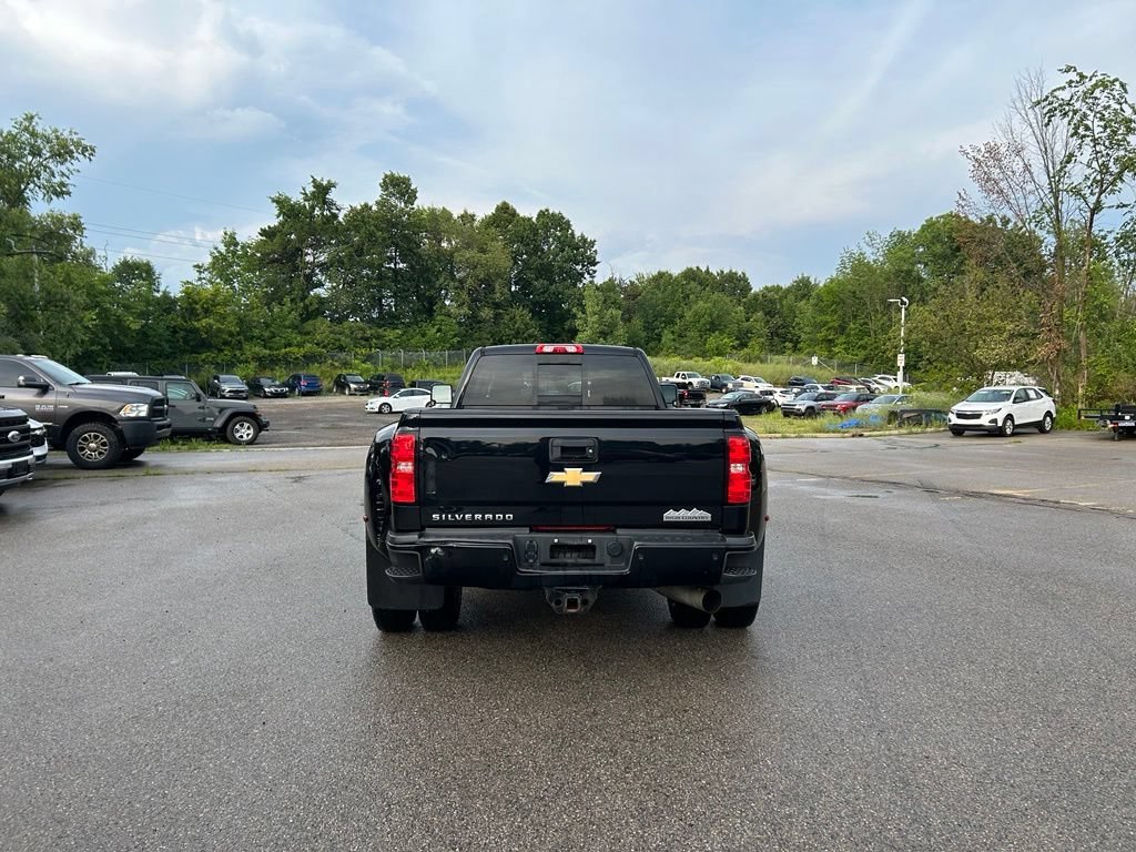 Used 2019 BLACK Chevrolet High Country image 6