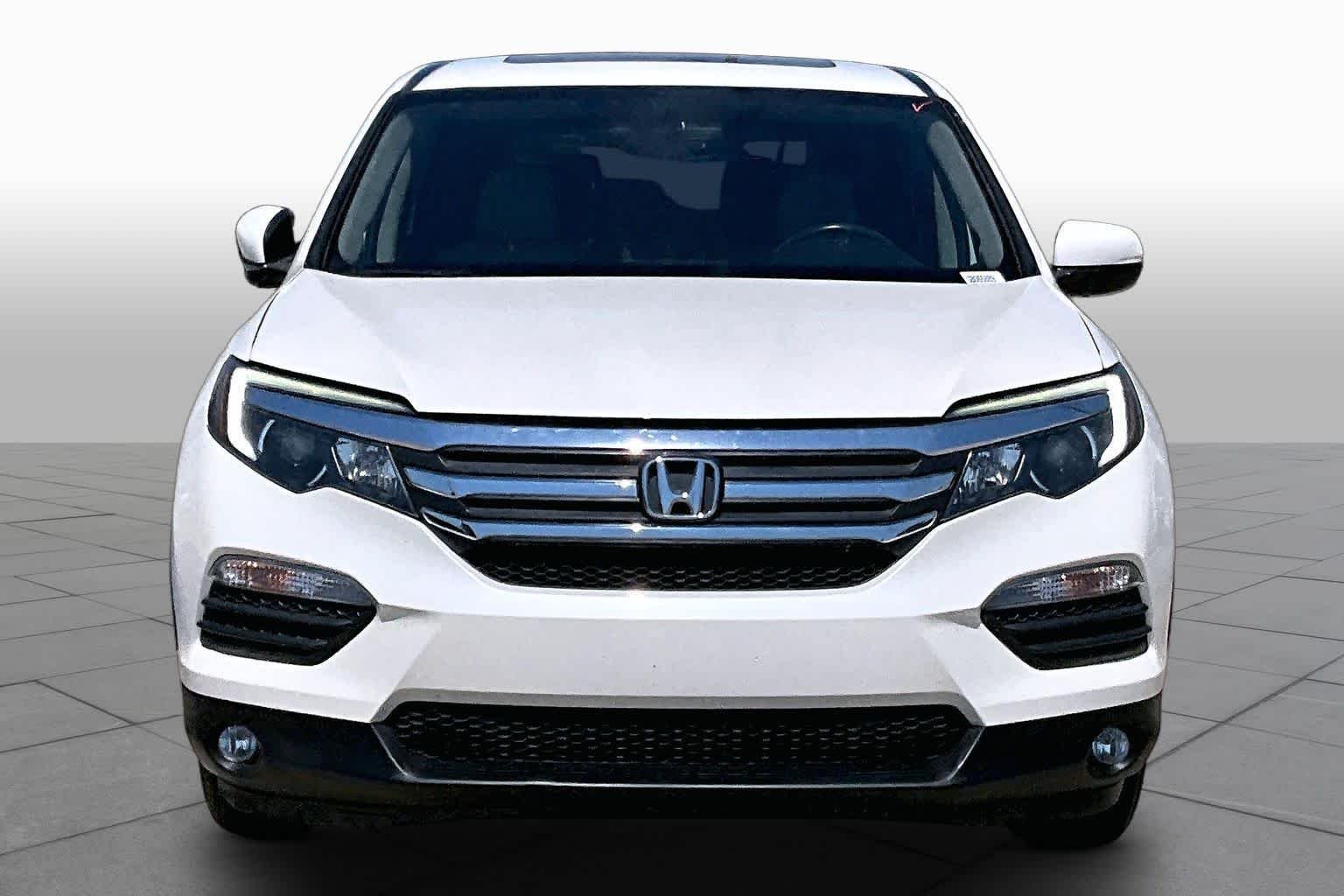 Used 2016 White Diamond Pearl Honda EX-L image 4