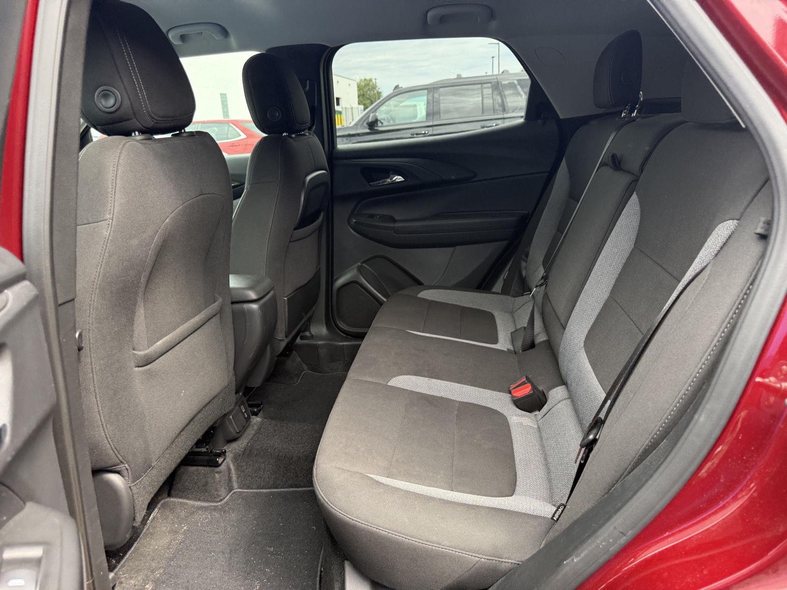 Used 2025 Crimson Metallic Chevrolet LT image 6