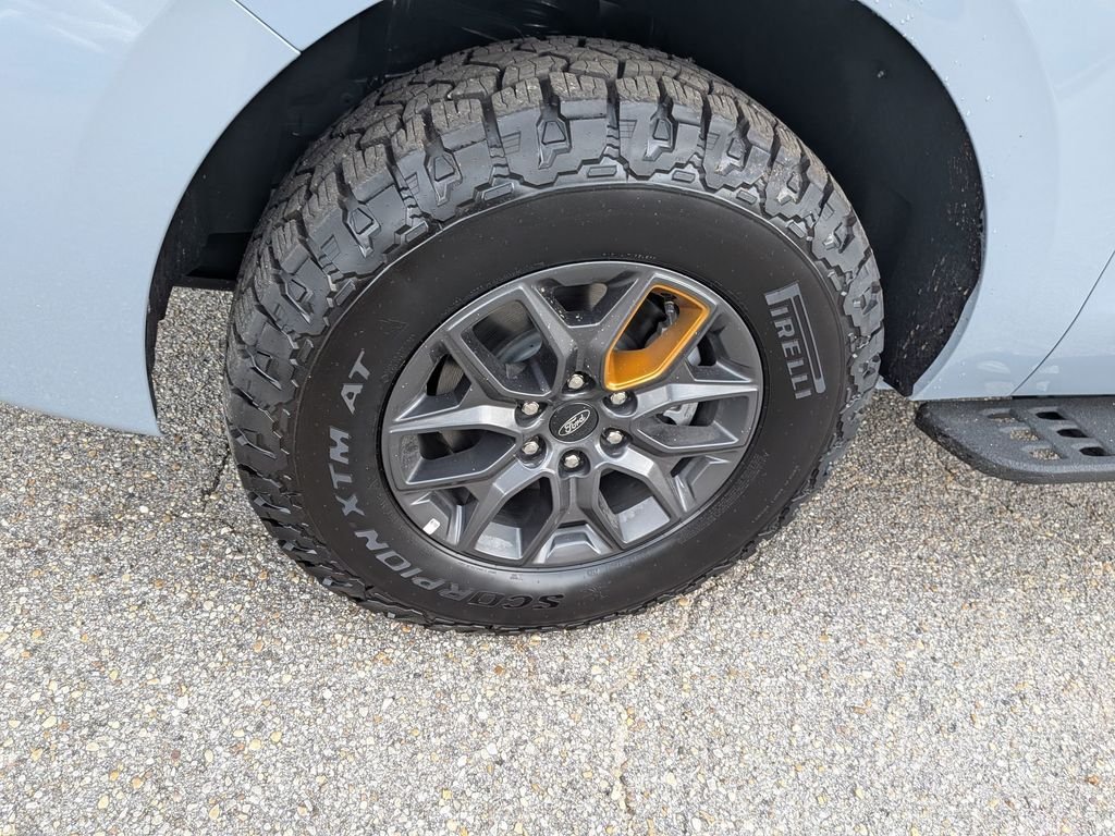 New 2027 Glacier Gray Metallic Tri-Coat Ford Tremor® image 12