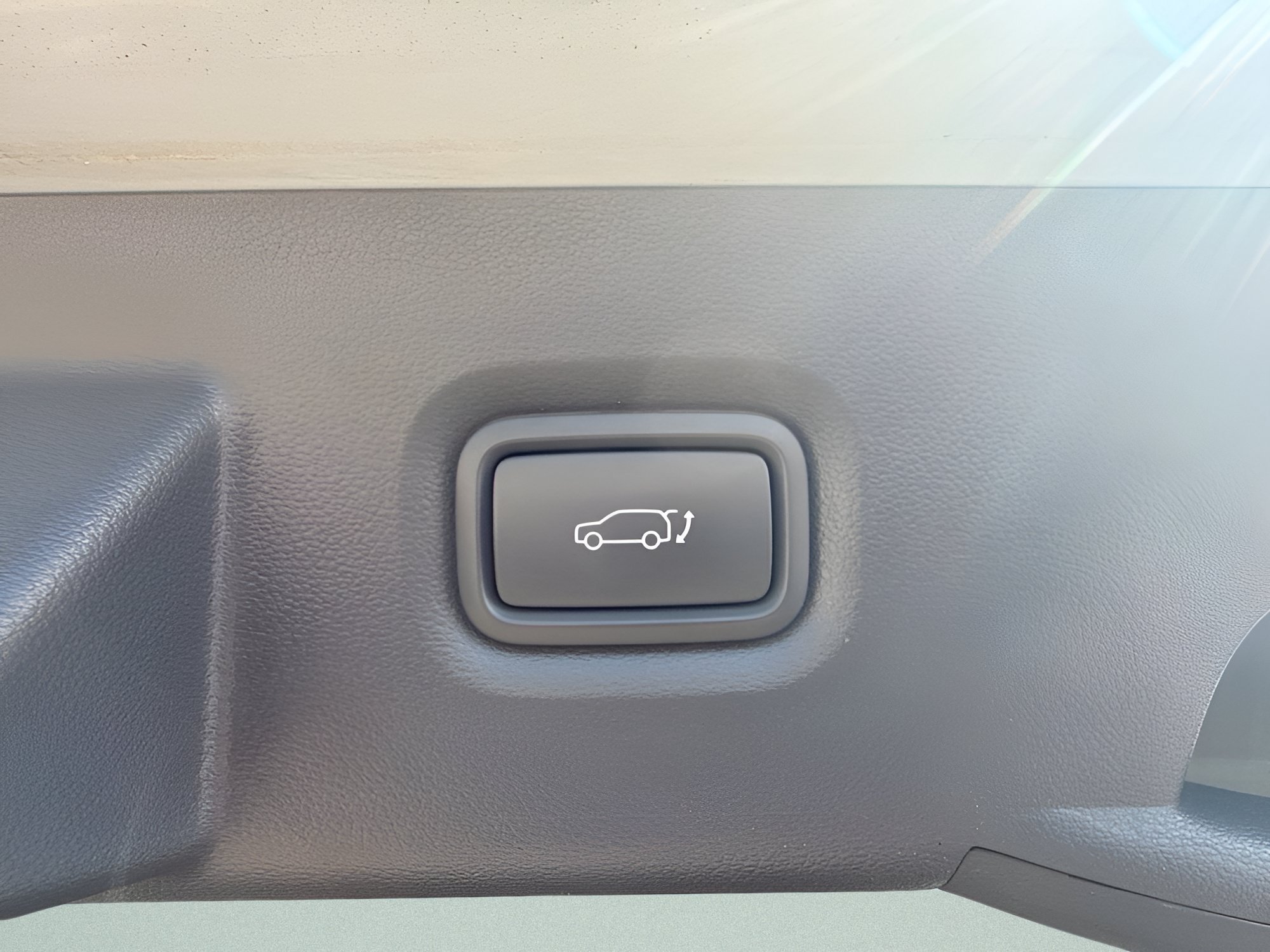 Used 2024 Cyber Gray Hyundai SEL image 16