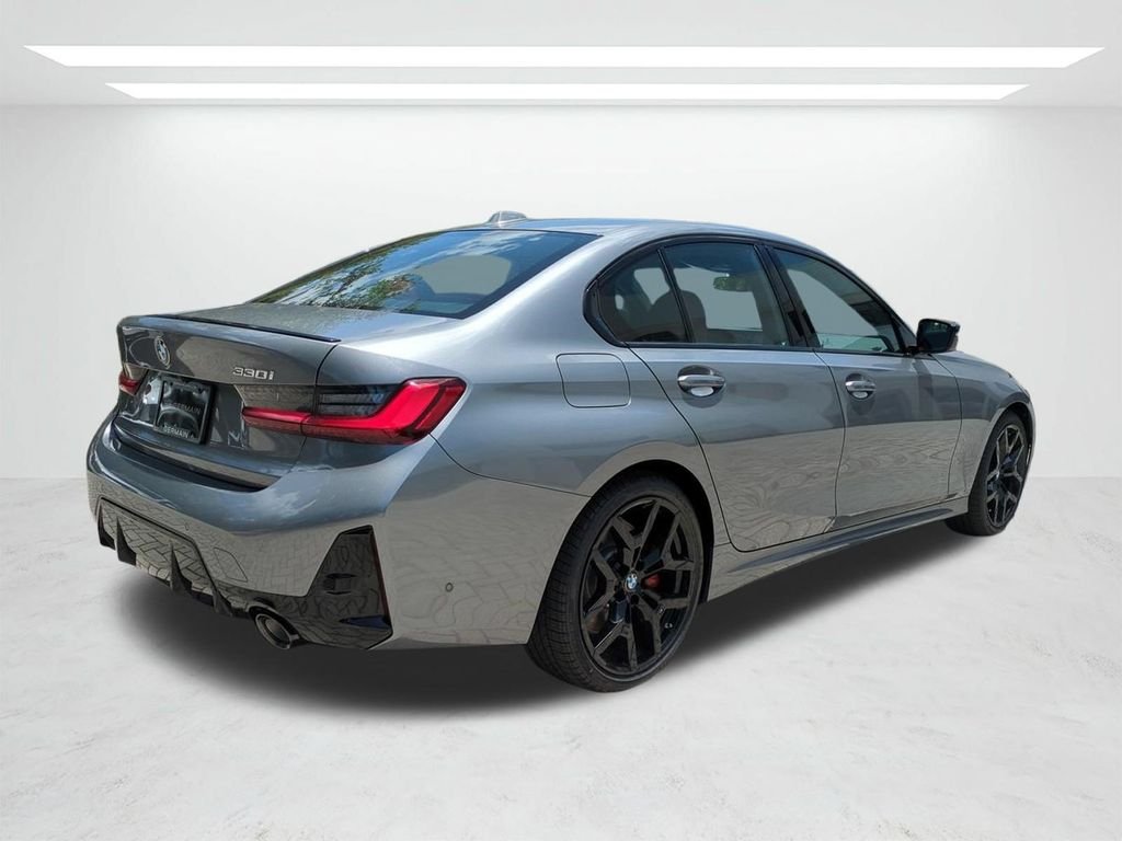 New 2026 Skyscraper Grey Metallic BMW 330i image 4