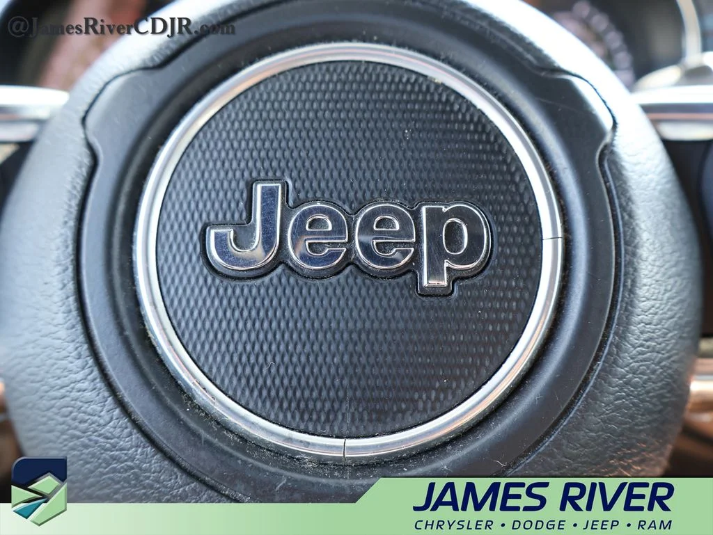 Used 2023 White Jeep Rubicon 4xe image 26