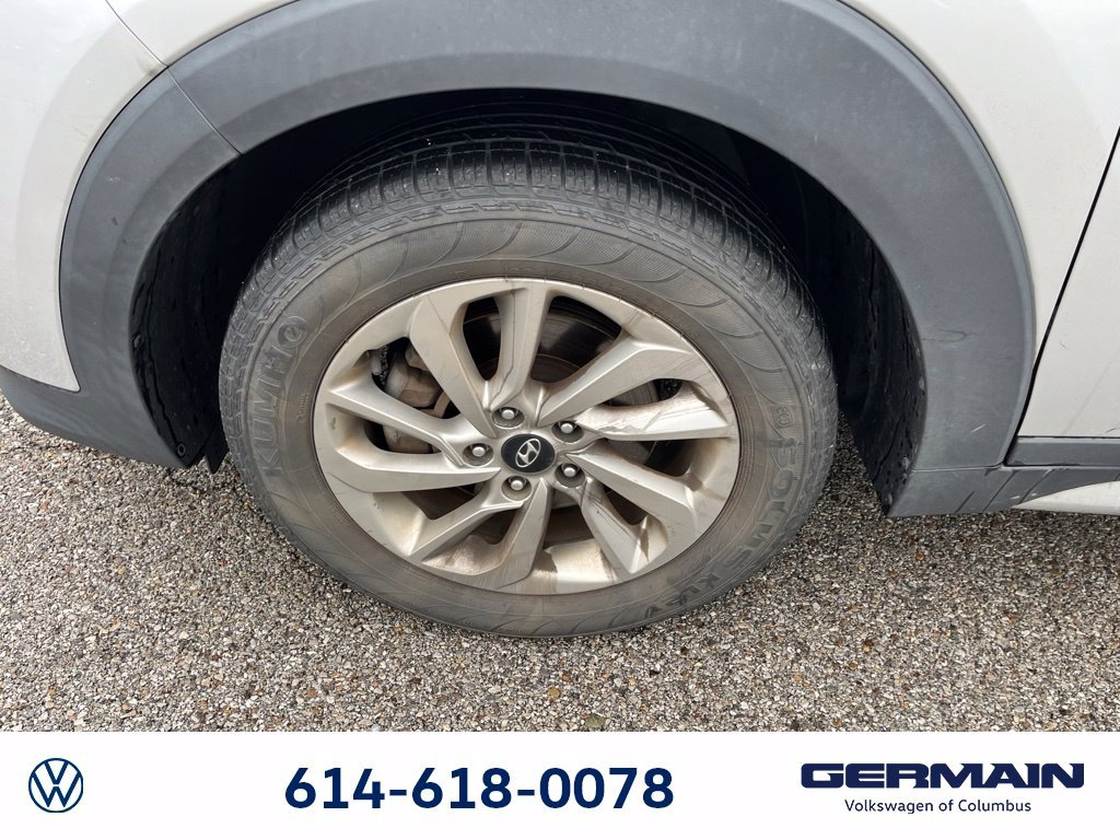 Used 2018 Molten Silver Hyundai SEL image 18