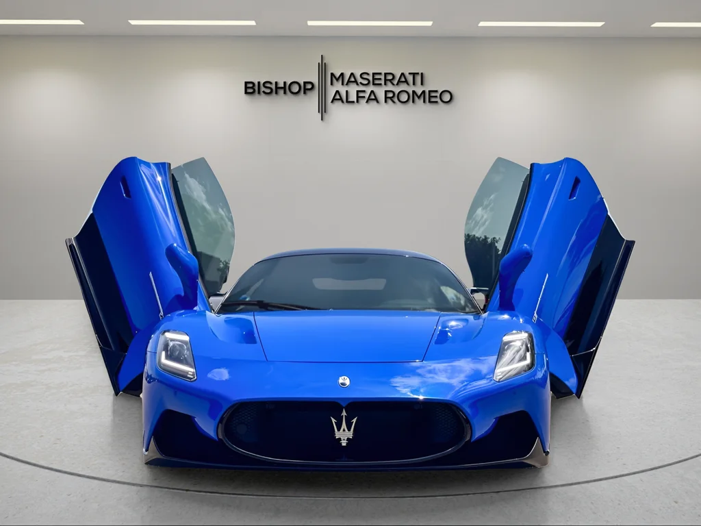 Used 2022 Blue Maserati Base image 2