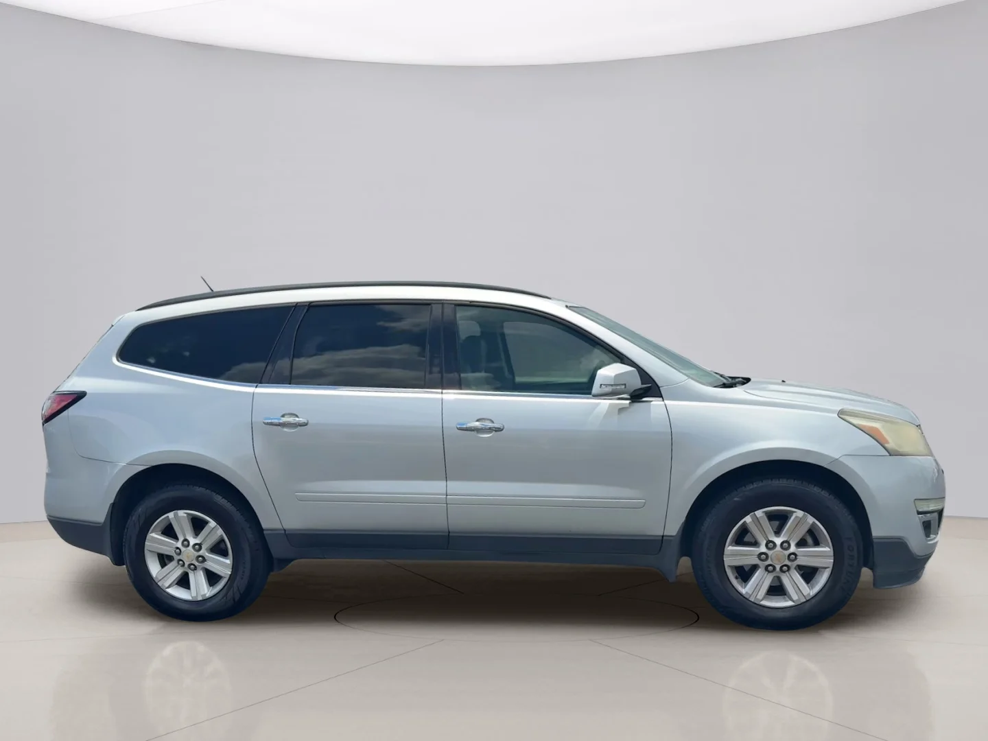 Used 2014 Silver Chevrolet LT image 6