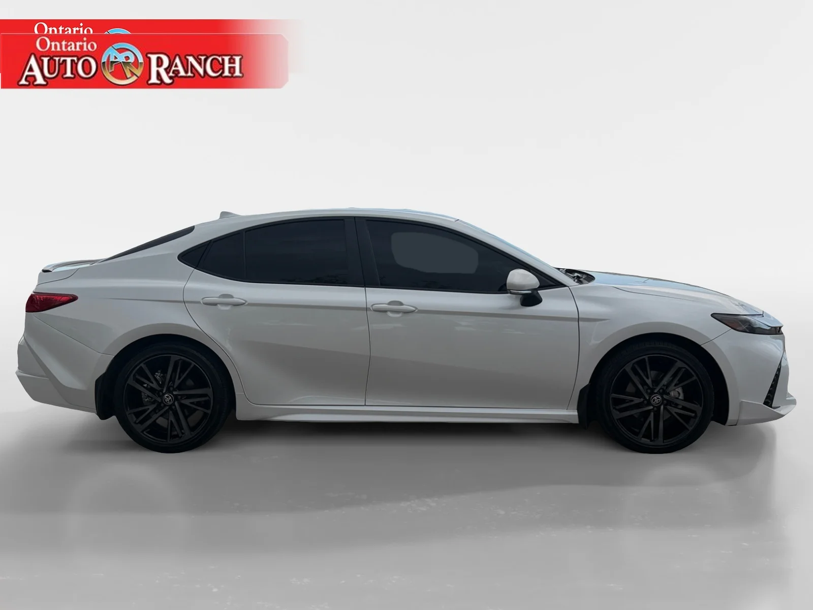 Used 2025 Wind Chill Pearl Toyota XSE image 6
