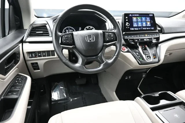 Used 2025 Gray Honda EX-L image 11
