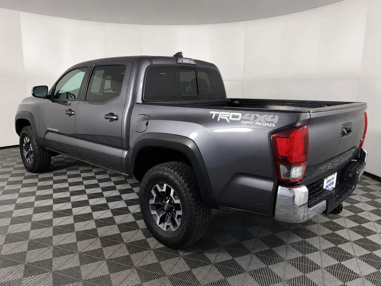 Used 2019 Magnetic Gray Metallic Toyota TRD Off-Road image 17