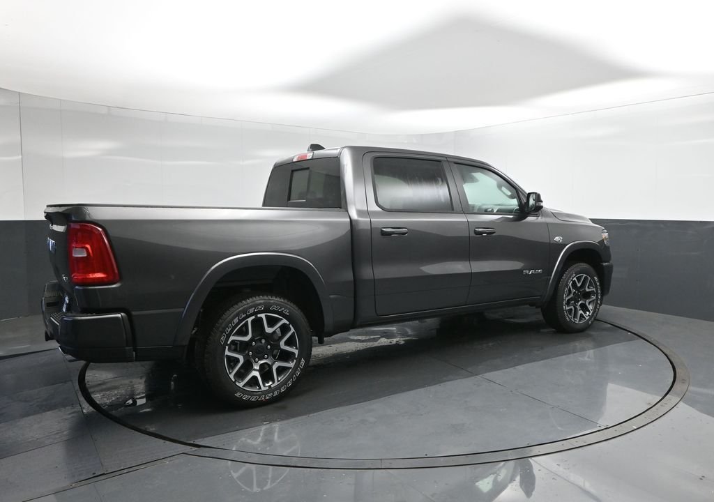New 2026 Granite Crystal Metallic Clear-Coat Exterior Paint RAM Laramie image 15