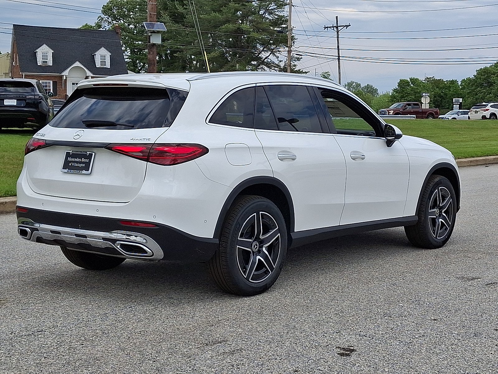 New 2026 Polar White Mercedes-Benz GLC 300 image 6
