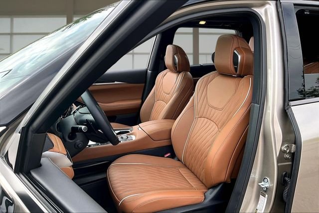 Used 2026 Black INFINITI Autograph image 25