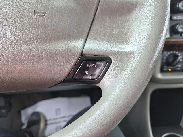 Used 2005 Silver Chevrolet Base image 20