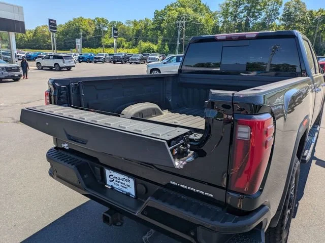 Used 2024 Onyx Black GMC Denali image 33