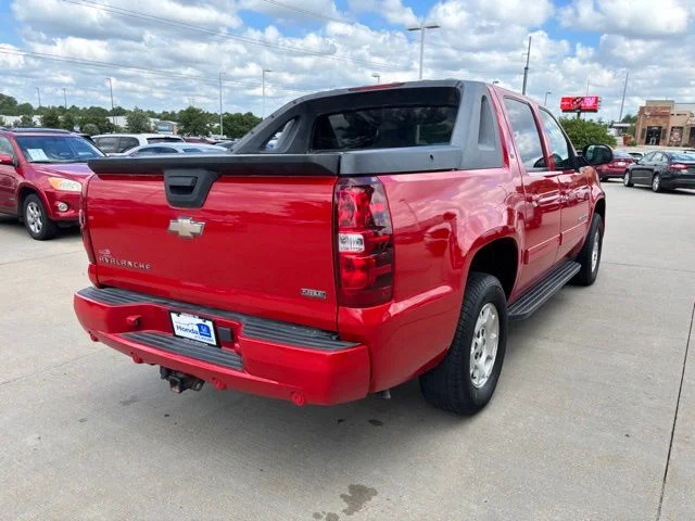 Used 2010 Red Chevrolet LT LT1 image 5