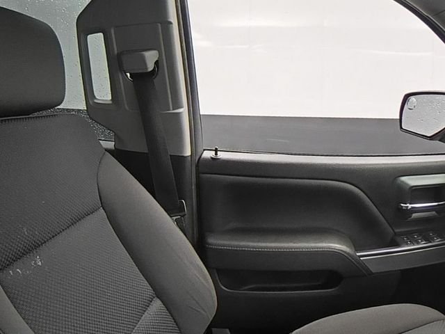 Used 2018 Silver Chevrolet LT image 34