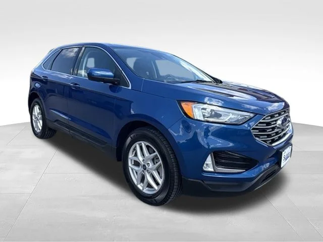 Used 2021 Blue Ford SEL image 1