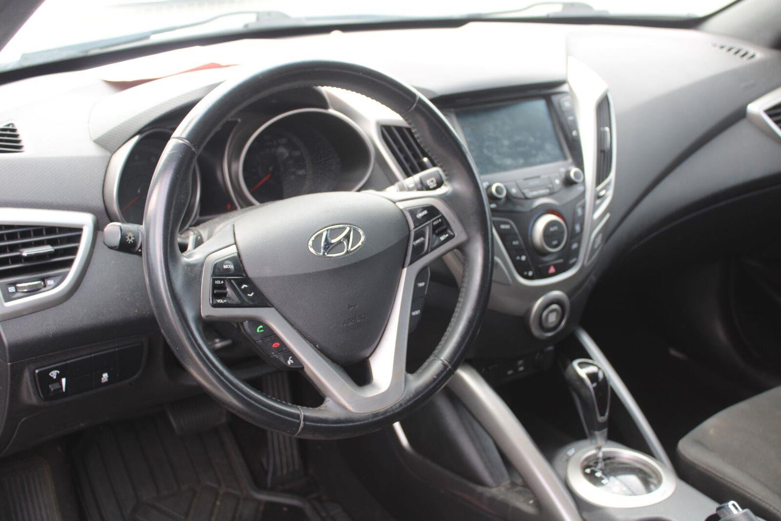 Used 2017 Century White Hyundai Value Edition image 9