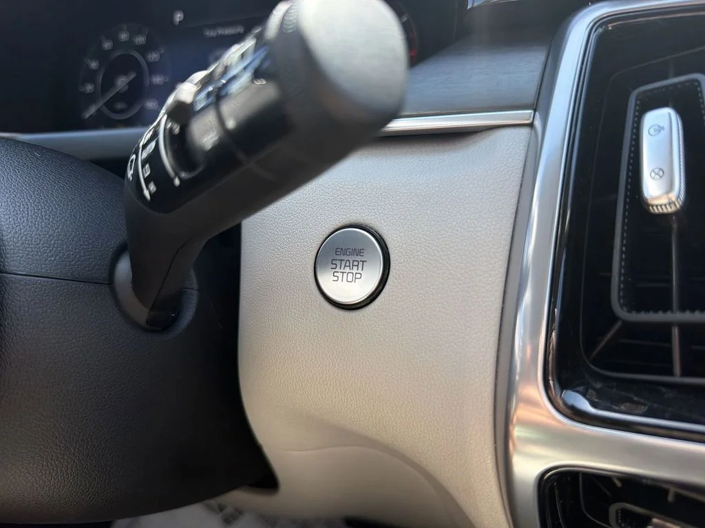 Used 2023 Silver Kia SX image 23