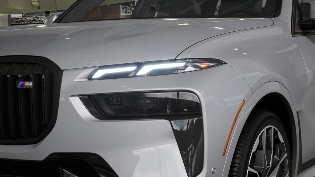 2026 BMW X7 M60i - Photo 37