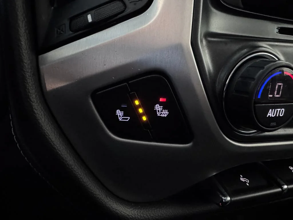 Used 2018 ONYX BLACK GMC SLT image 22