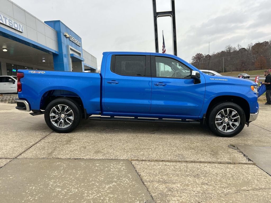 New 2026 Riptide Blue Metallic Chevrolet LT image 4