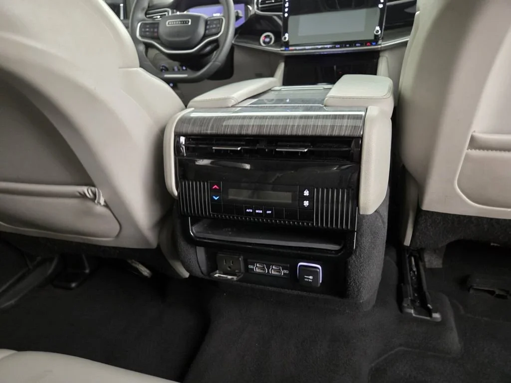 Used 2022 Silver Zynith Jeep Series II image 34