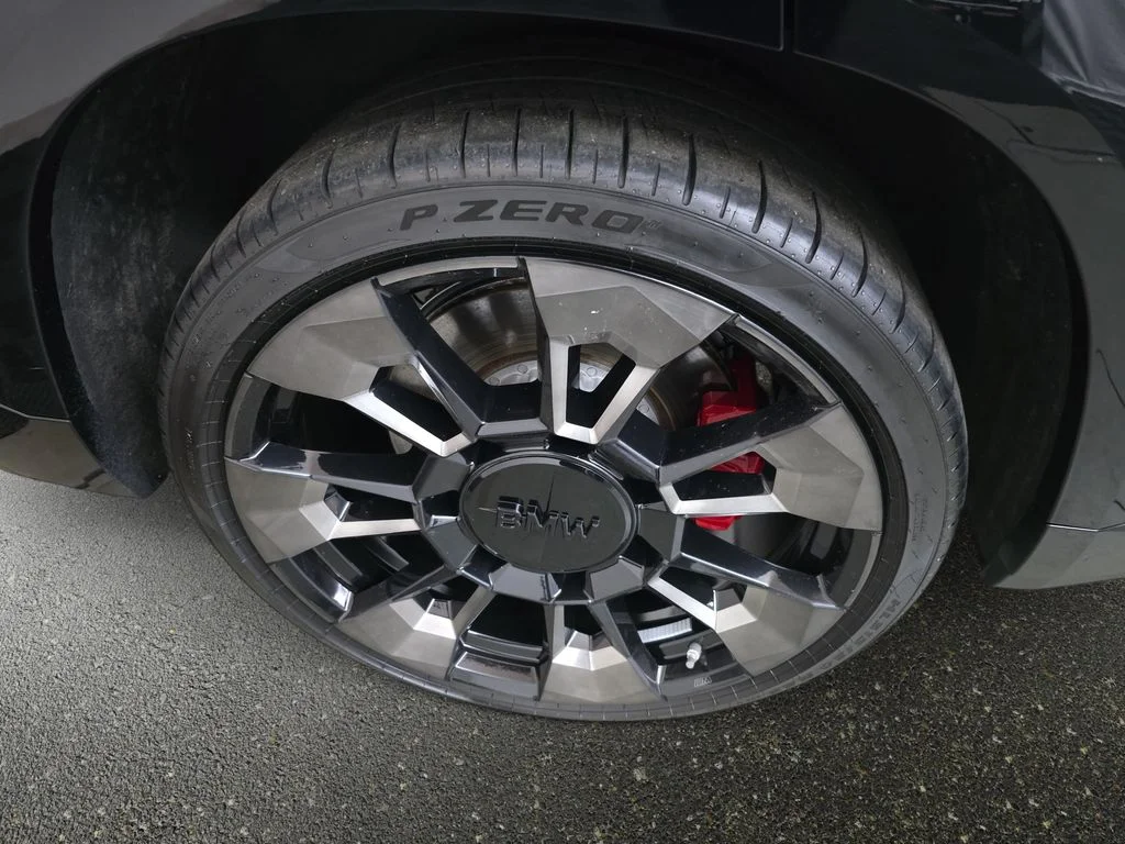 Used 2023 Dravit Gray Metallic BMW  image 32