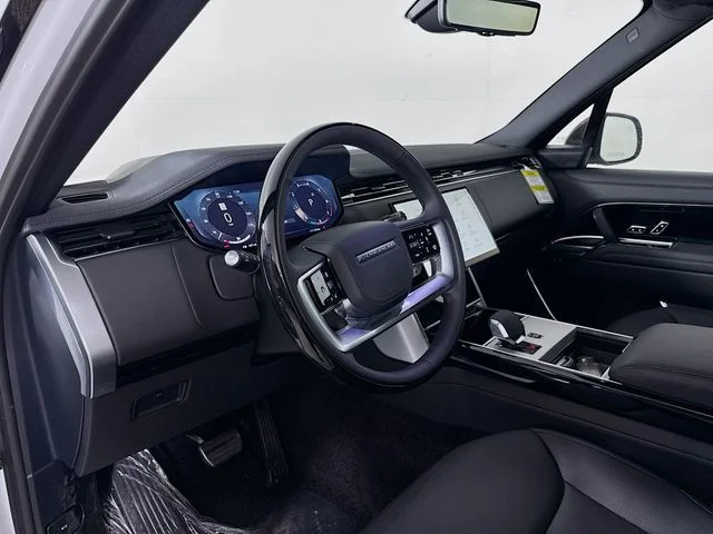 New 2026 Fuji White Land Rover SE image 9