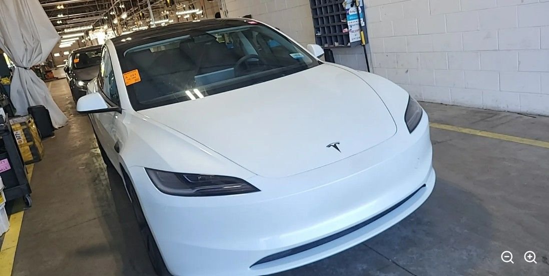 2024 Tesla Model 3's photo