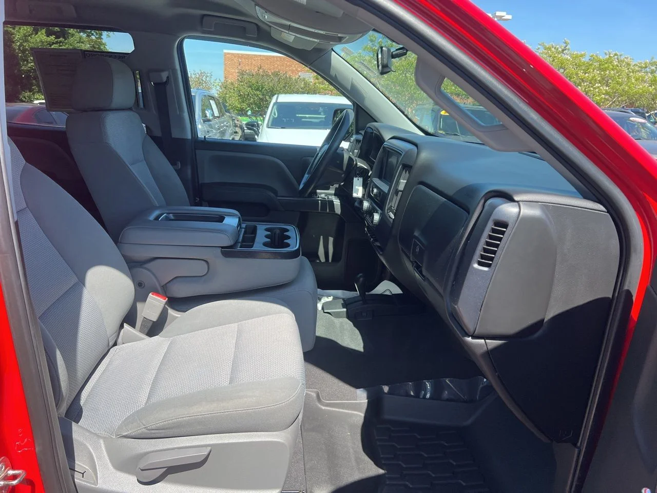 Used 2018 Red Chevrolet Custom image 24