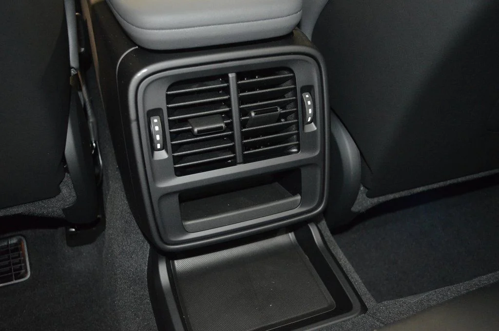 Used 2025 Slate Grey Neo Porsche 4 image 38