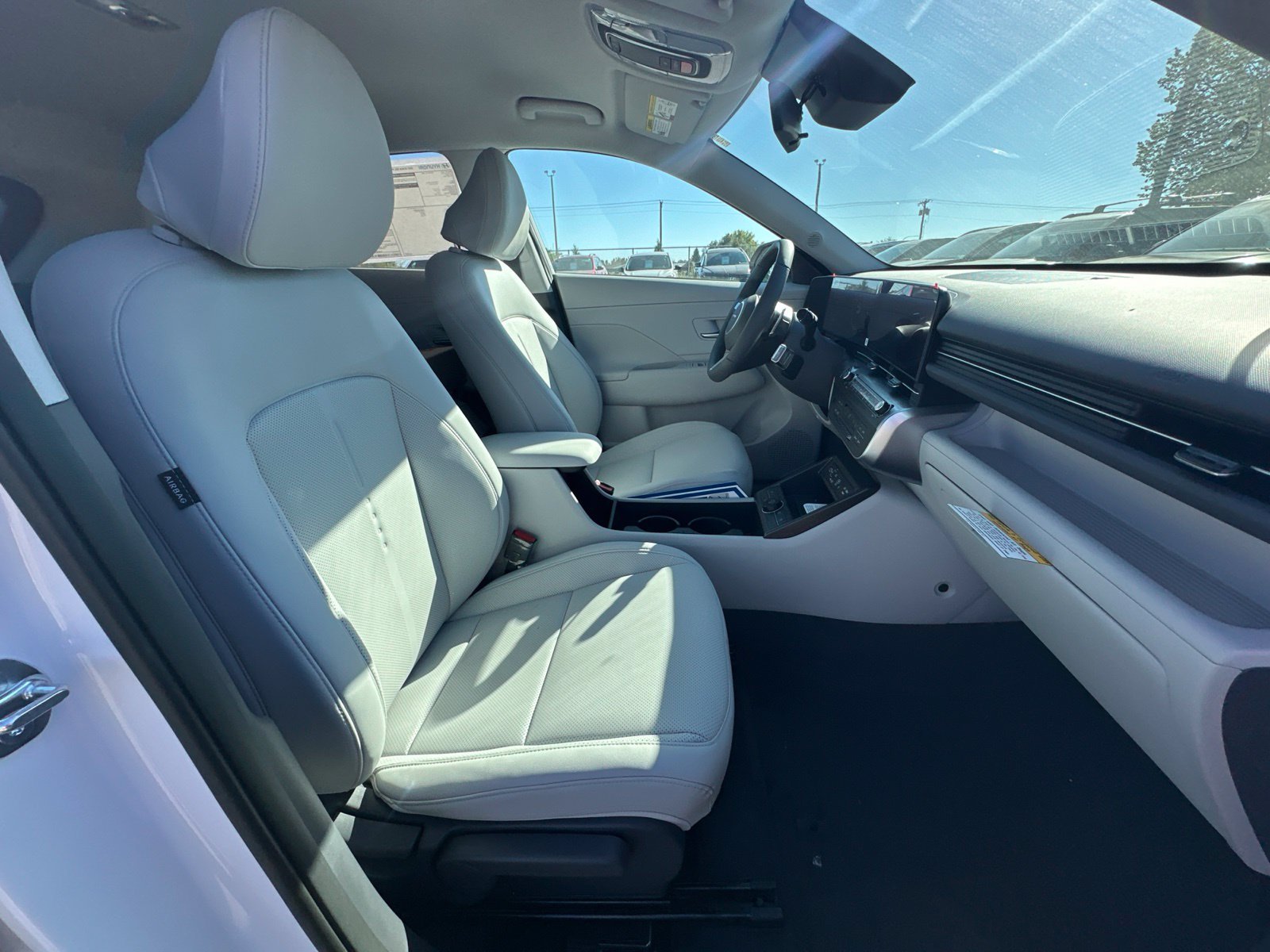 New 2027 White Hyundai SEL Premium AWD image 23
