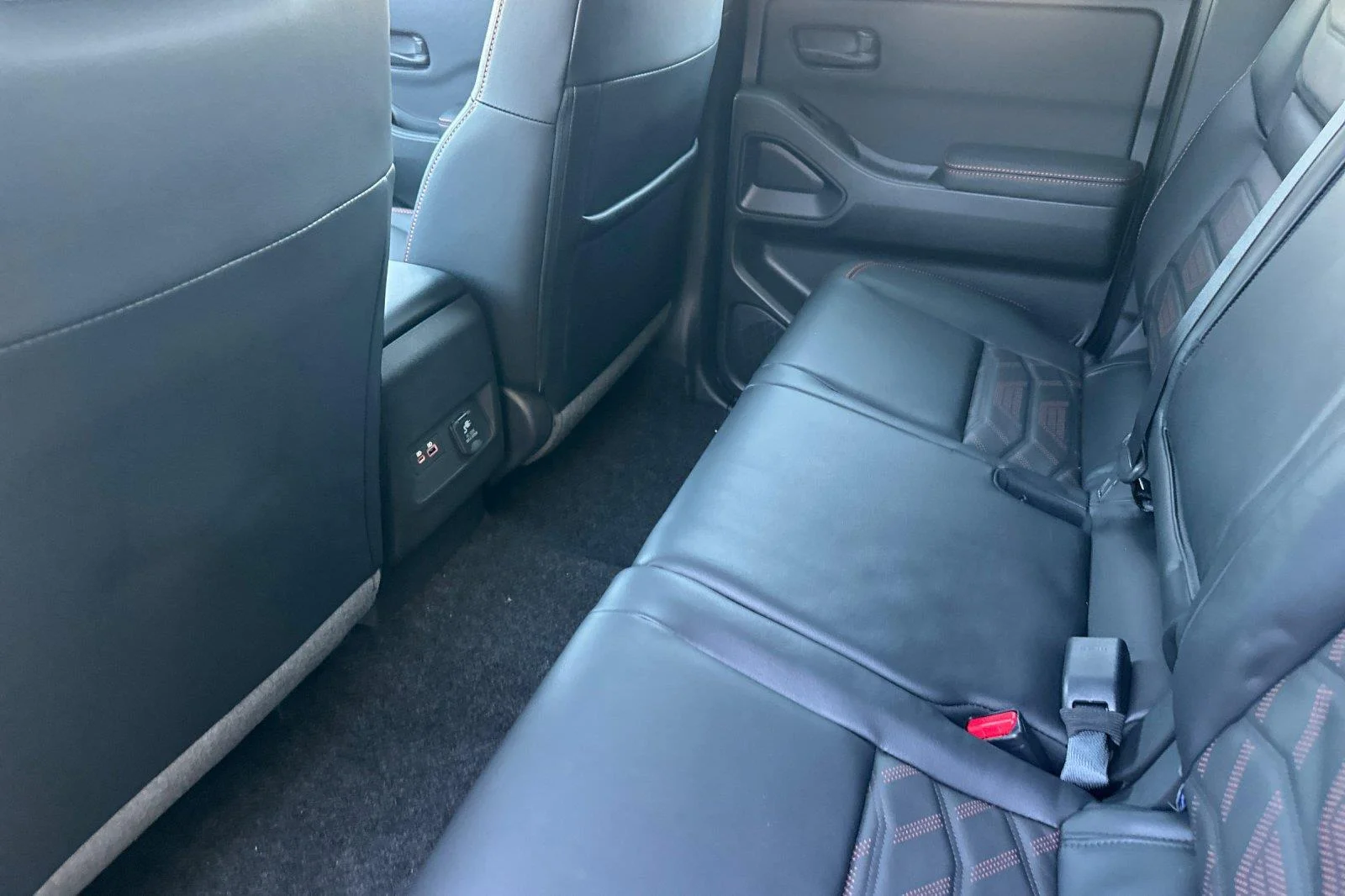 New 2027 Boulder Gray Pearl Nissan Crew Cab PRO-4X® image 11